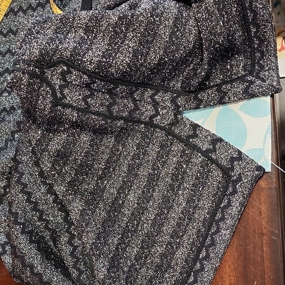 St John Black & Silver Dress suit sz 8 - Picture 11 of 11